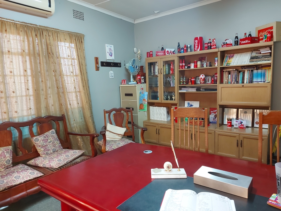 Commercial Property for Sale in Oos Einde North West